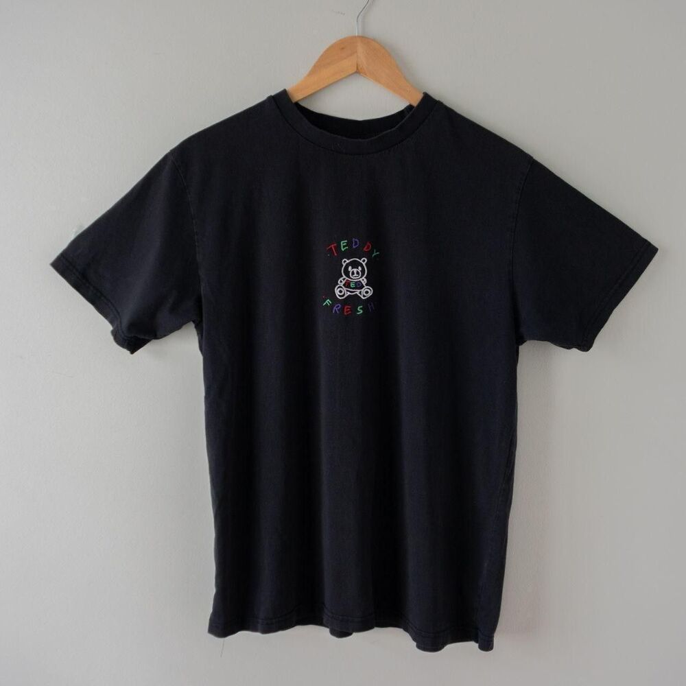 Teddy Fresh Black Embroidered Logo T-Shirt Size Large Men's t shirt